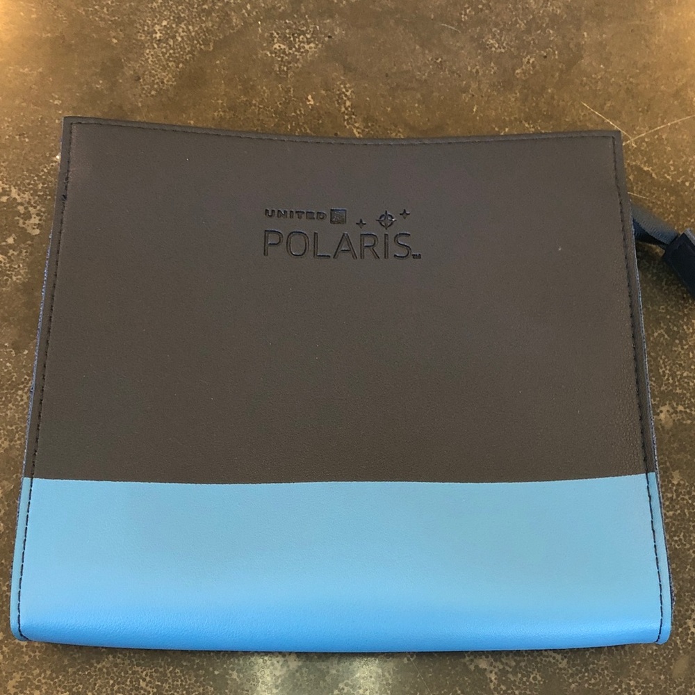 Polaris Men's Navy Toiletry Kit with Zip Closure, NWOT